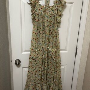 Doen Sonnet dress in Tasha’s garden size small